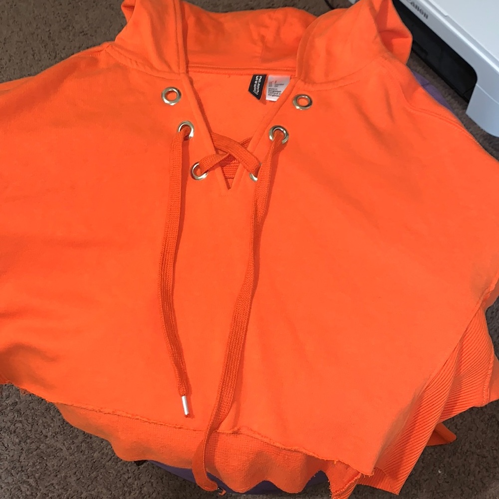 CROPPED HOODIE